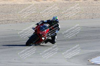 media/Jan-08-2022-SoCal Trackdays (Sat) [[1ec2777125]]/Turn 10 (2pm)/